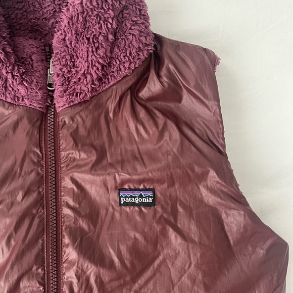 WOMENS REVERSIBLE PATAGONIA VEST - Picture 6 of 6
